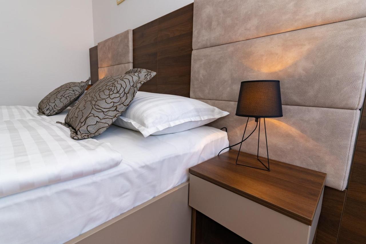 Artearia Hotel Belovár Kültér fotó