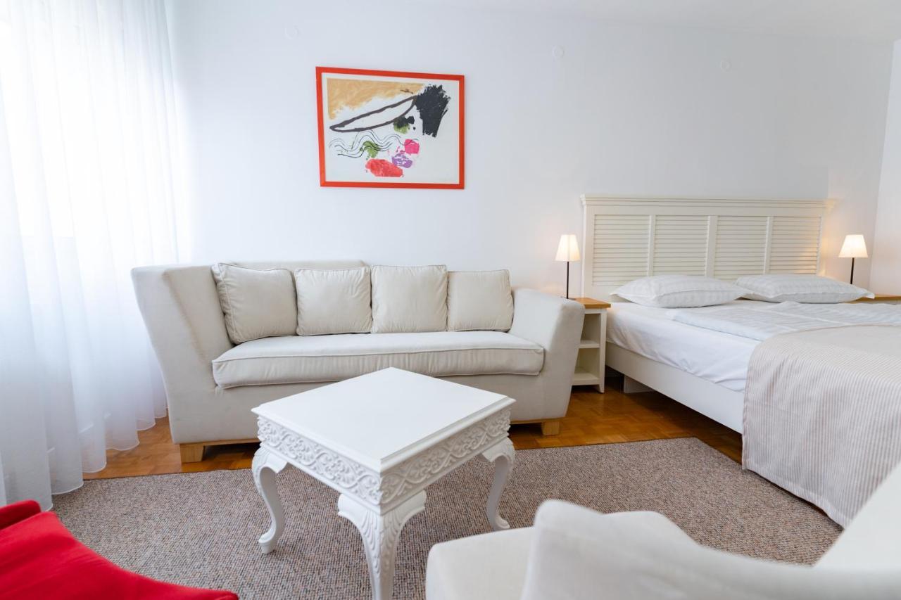 Artearia Hotel Belovár Kültér fotó