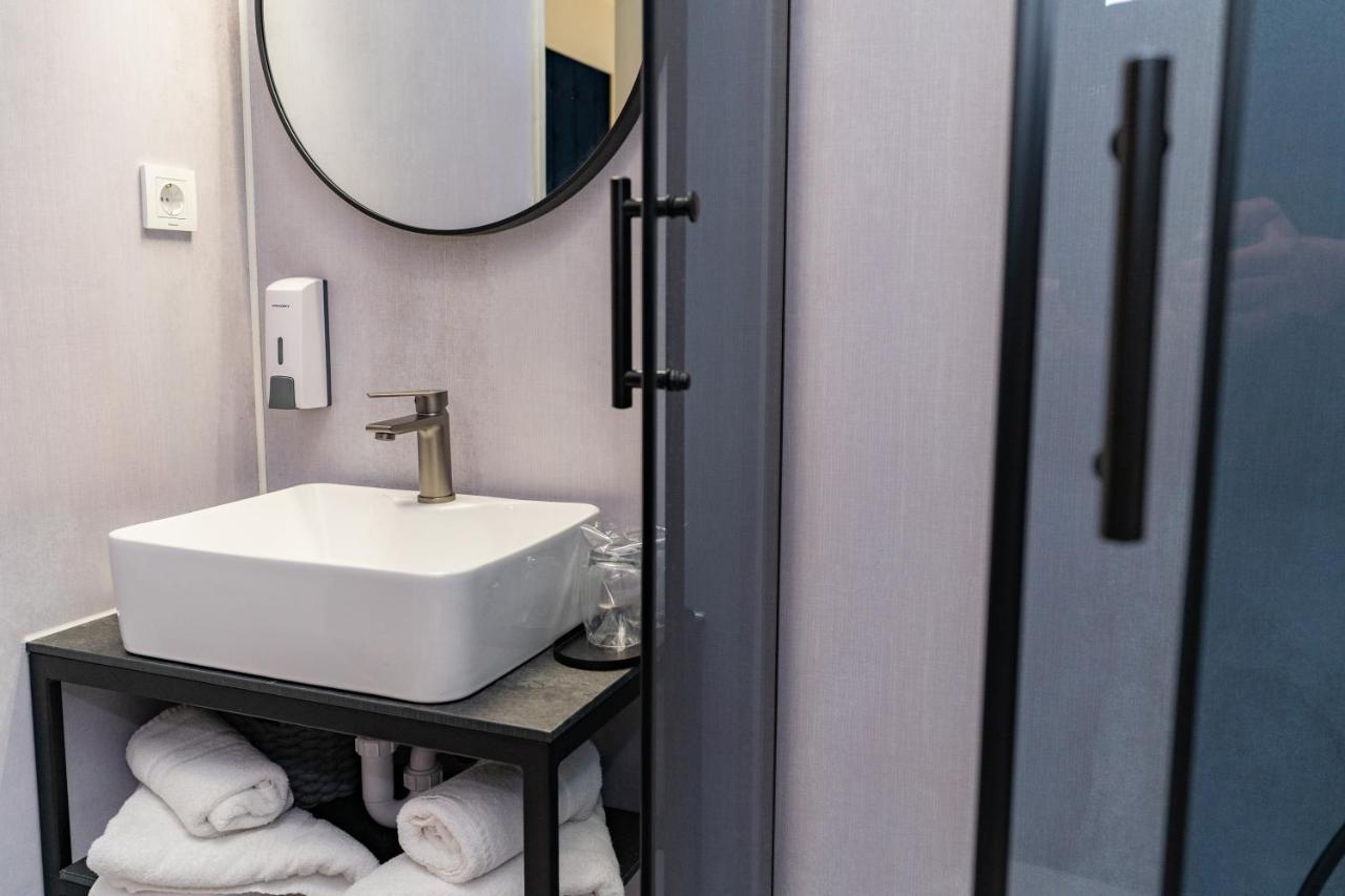 Artearia Hotel Belovár Kültér fotó