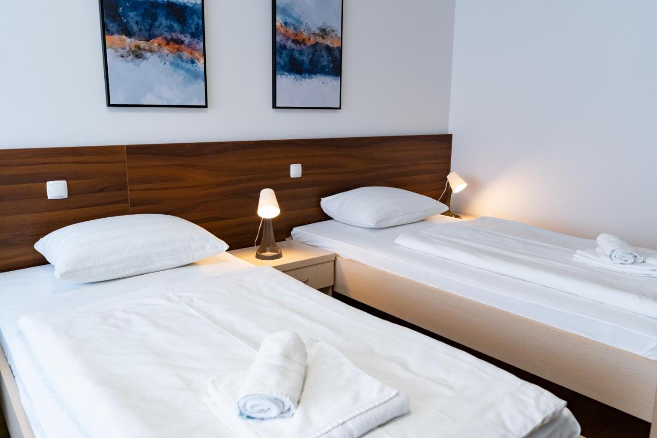 Artearia Hotel Belovár Kültér fotó