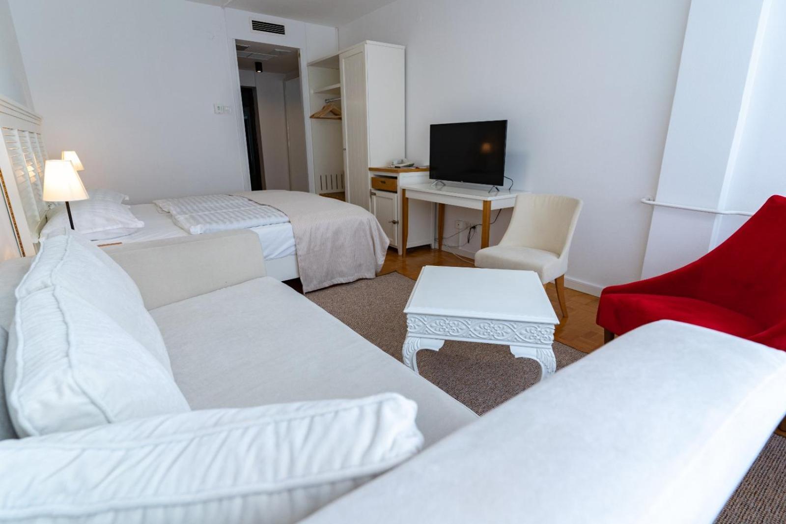 Artearia Hotel Belovár Kültér fotó
